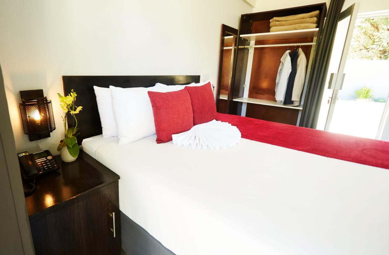 Laha Hotel Maun Ngoại thất bức ảnh